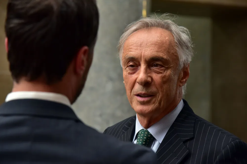 Miodrag Lekic, Sastanak parlamentarne vecine oko formiranja nove vlade