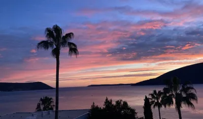 FOTO: Ž.B. (PORTAL DAN) ZALAZAK SUNCA, HERCEG NOVI