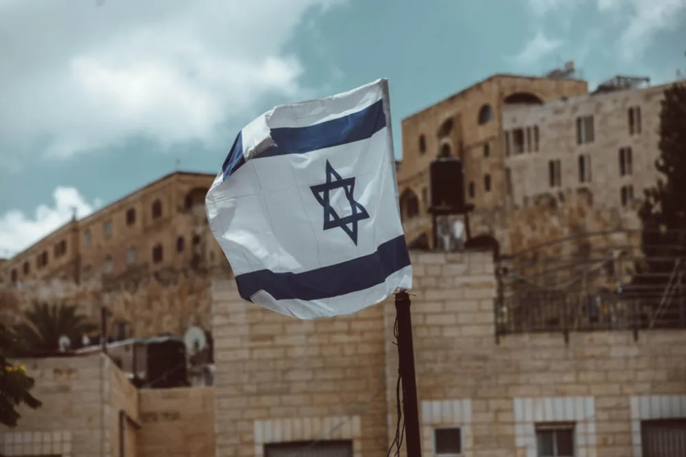 PHOTO BY TAYLOR BRANDON ON UNSPLASH