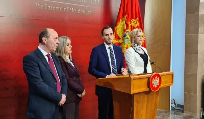 POSLANICI KLUBA CRNO NA BIJELO