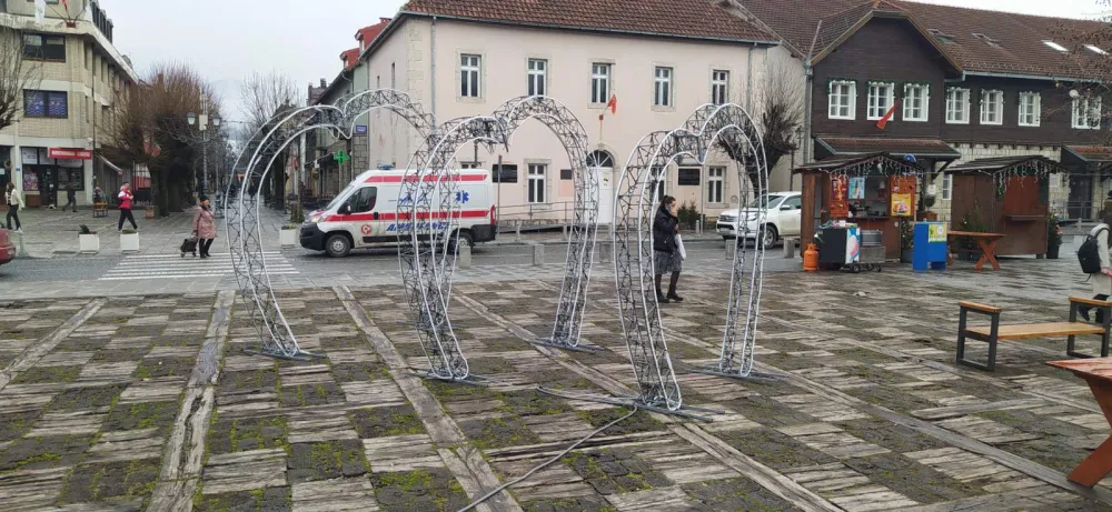 Kola&scaron;inska čarobna novogodi&scaron;nja bajka