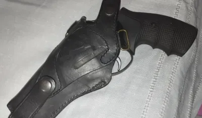 Oduzet pi&scaron;tolj