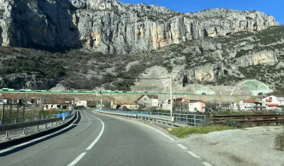 (FOTO) Stanovnici periferiјe zapostavljeni: Smokovac bez autobusa