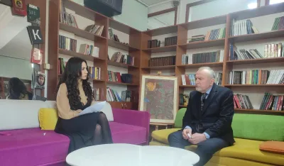 Бранко Радуловић и новинарка