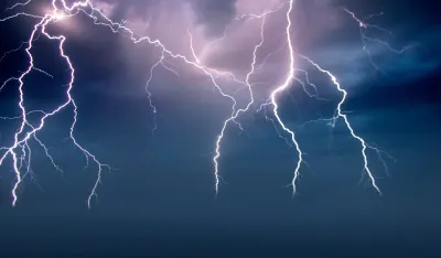 Snažno nevrijeme zahvatilo Francusku: Bez struje 75.000 ljudi