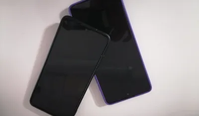 Ilustracija<br>mobilni telefon