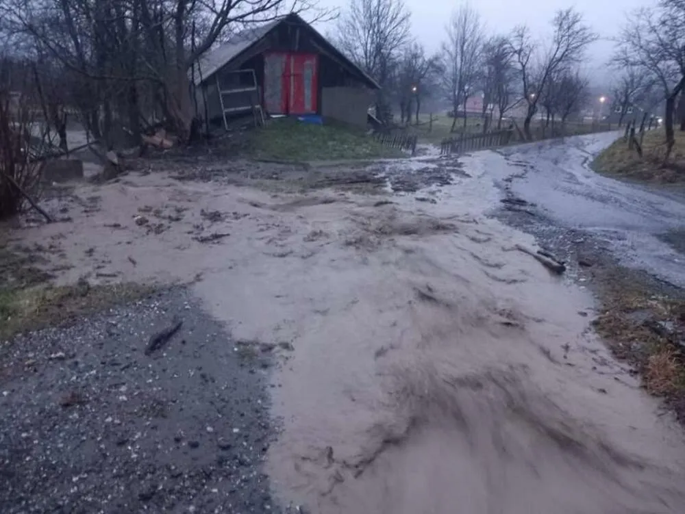 (FOTO) Ki&scaron;a donijela dosta nevolja na području bjelopoljske i mojkovačke op&scaron;tine