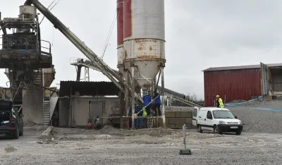 Uklanjanje postrojenja za proizvodnju betona kompanije Cijevna komerc