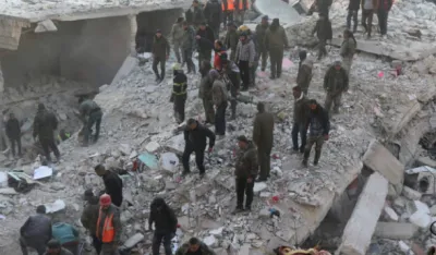 Uru&scaron;ila se petospratnica u Alepu