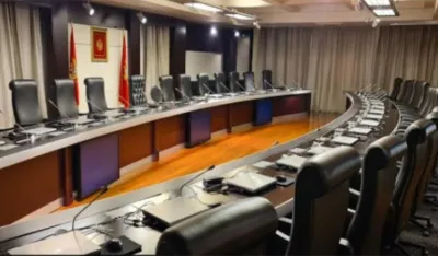 Реконструкција Владе или ванредни избори?