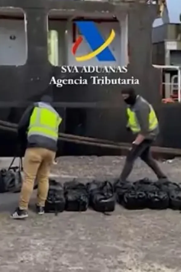 (VIDEO) Uhap&scaron;eno petnaest osoba: Brodom &scaron;vercovali 4,5 tone kokaina