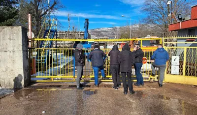 Radnici Željezare blokirali kapiju
