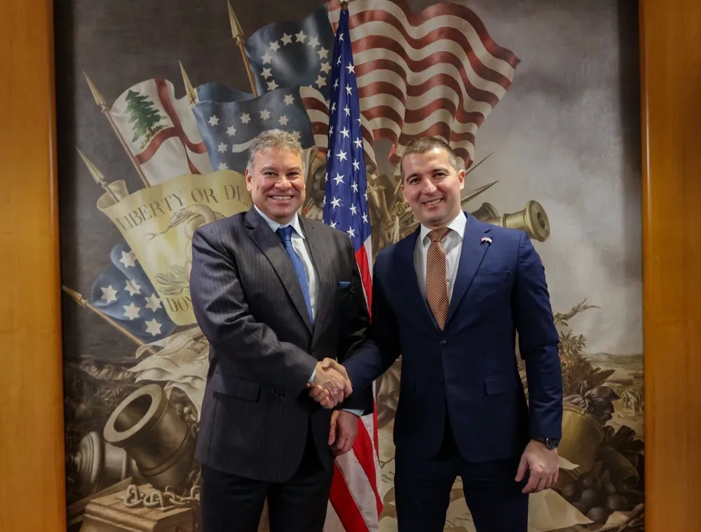 Bečić i Eskobar: Crna Gora je na istorijskoj prekretnici