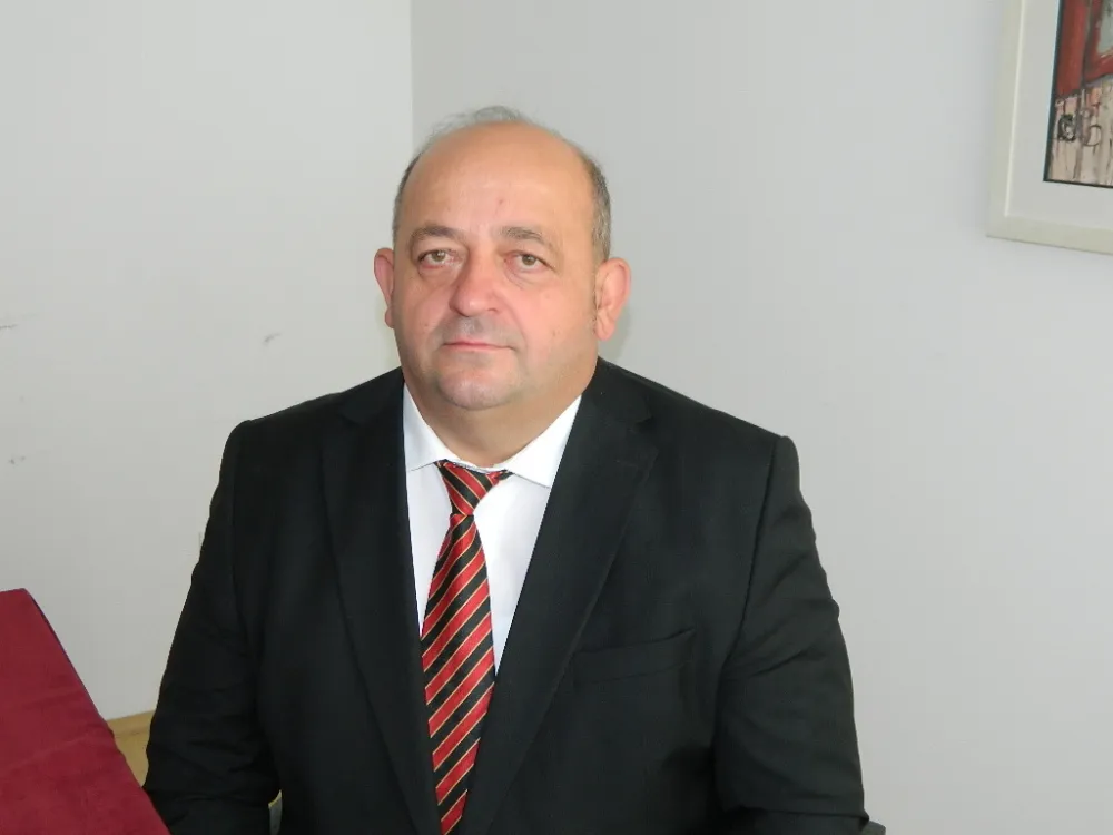 Самир Аговић