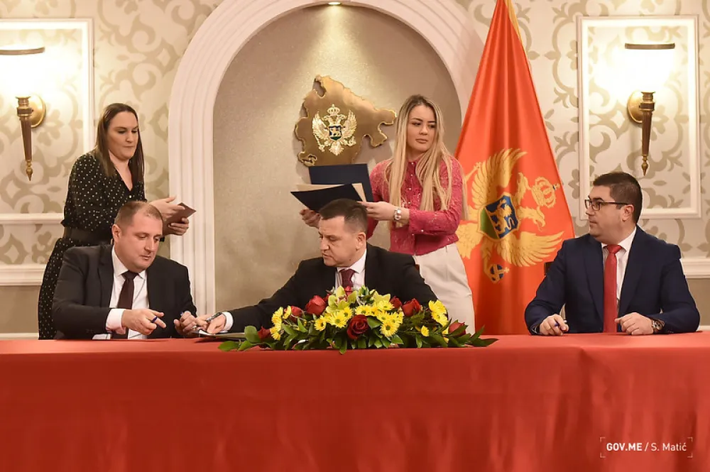 EPCG, CEDIS i Ministarstvo prosvjete potpisali sporazum: Unaprijediće kvalitet stručnog obrazovanja