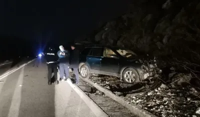Udes na putu Nik&scaron;ić-Podgorica: Vi&scaron;e osoba povrijeđeno
