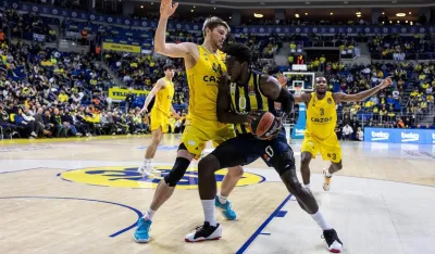 Sa meča Fenerbahče - Alba