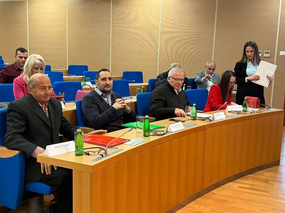 Sekretar IK Glavnog grada poziva Vukčevića da odgovori zakonu