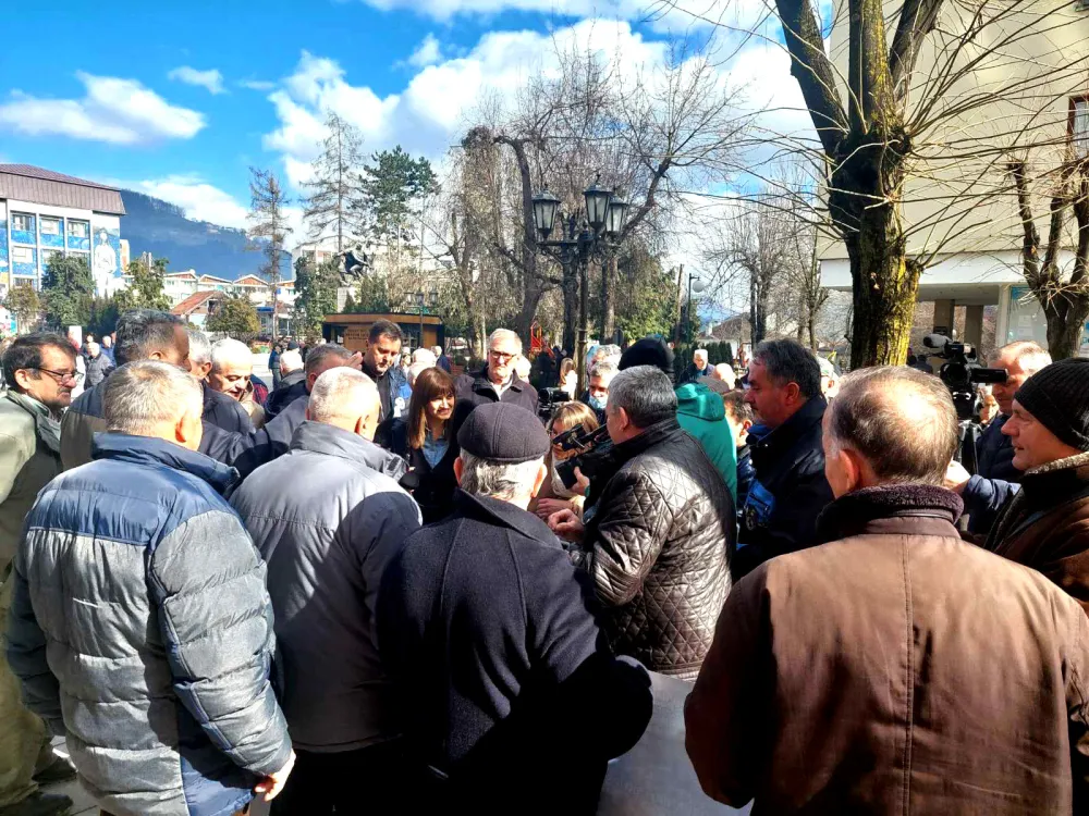 Пензионери незадовољни