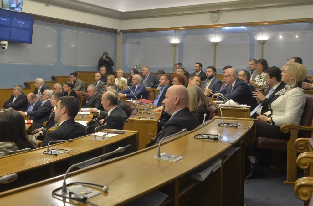 Sjednica skupstine Crne Gore, skupstina cg, skupstina novii saziv