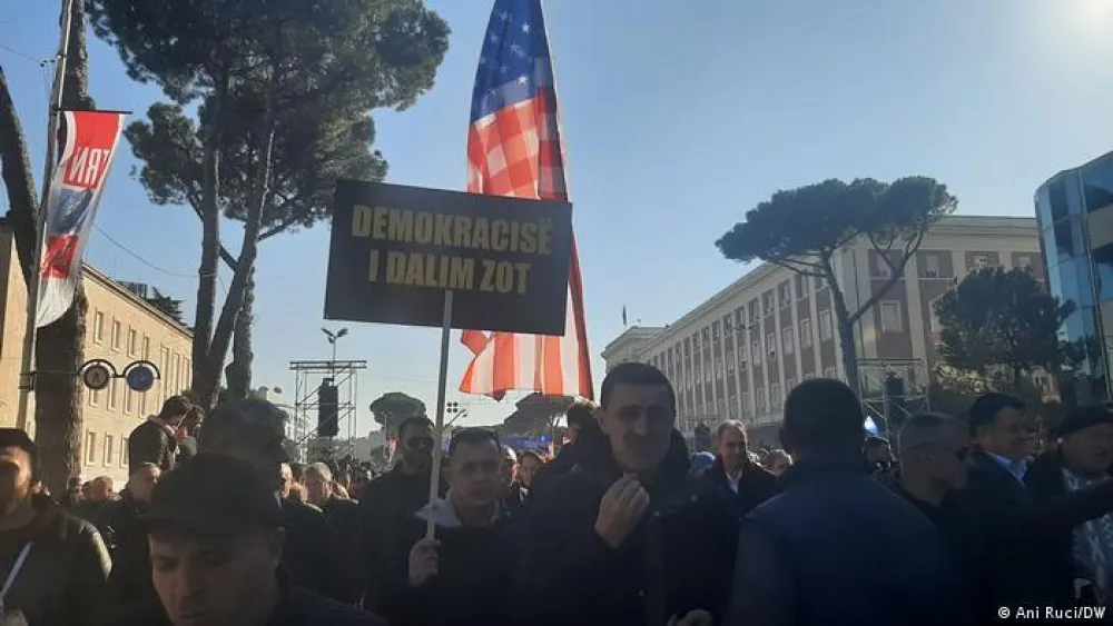 Albanija protest