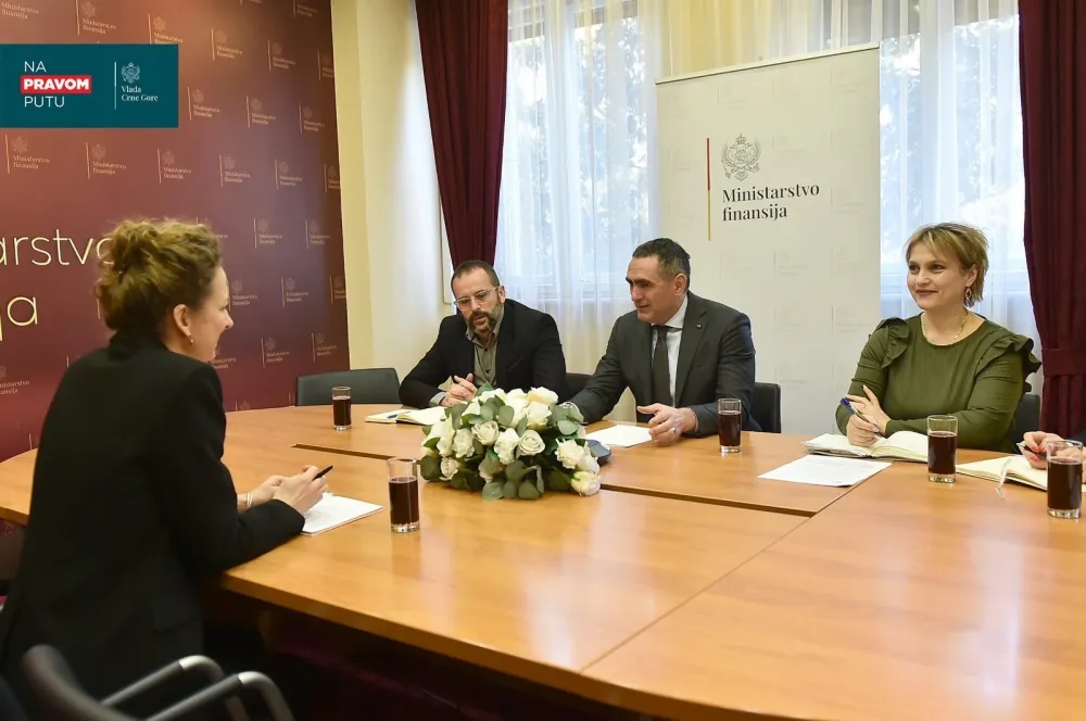 Damjanović sa članicom borda direktora Evropske banke: Aktuelno 40 projekata