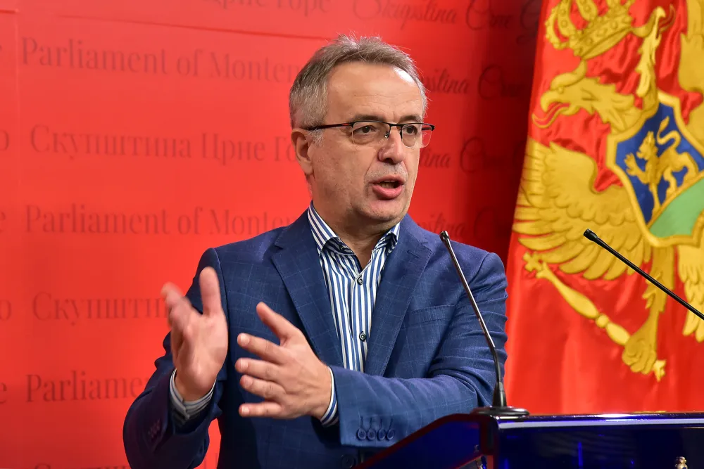 Danilović: Đukanović da stisne petlju i izađe na izbore
