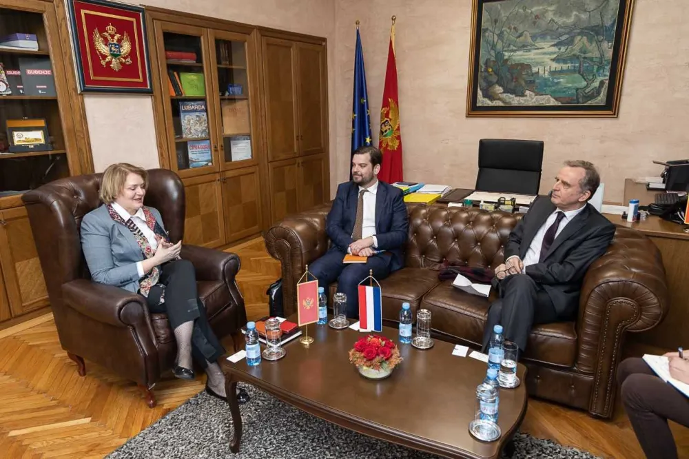 Bo&scaron;njak sa ambasadorom Holandije: Izrazili nadu da će se odblokirati Ustavni sud