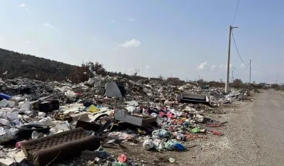 Mјe&scaron;tani Kakaricke gore najavili blokadu puta ukoliko nadležni ne očiste nelegalne deponije