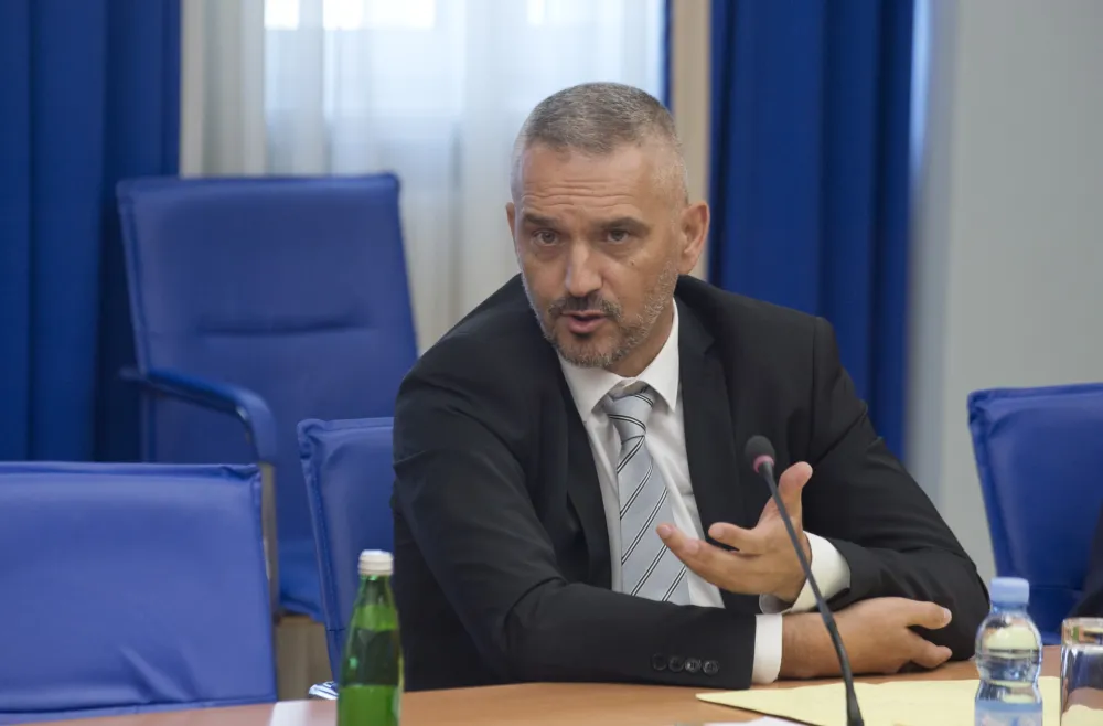 Odbor za bezbjednost, saslusanje direktora policije, direktor policije, direktor uprave policije, Zoran Brdjanin