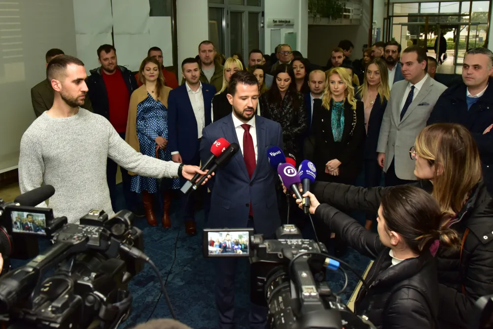 Jakov Milatovic predaja kandidature za predsjednicke izbore, Jakov Milatovic