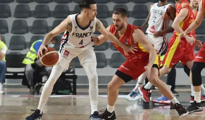 Дуел Дробњака и Ертела на мечу у Поу