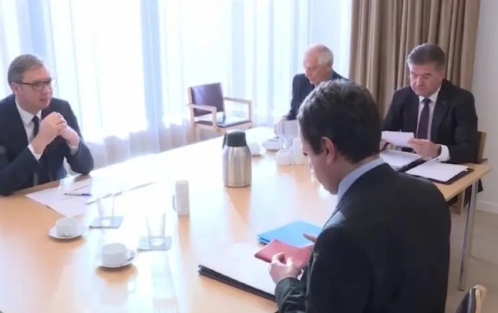 Predstavnici EU prvo sa Kurtijem, pa sa Vučićem