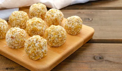 Voćne kuglice sa bademima