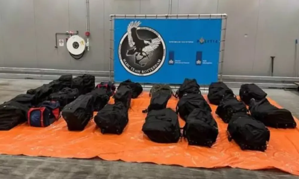 Roterdam: 697 kilograma kokaina &scaron;vercovano u kontejner sa baterijama