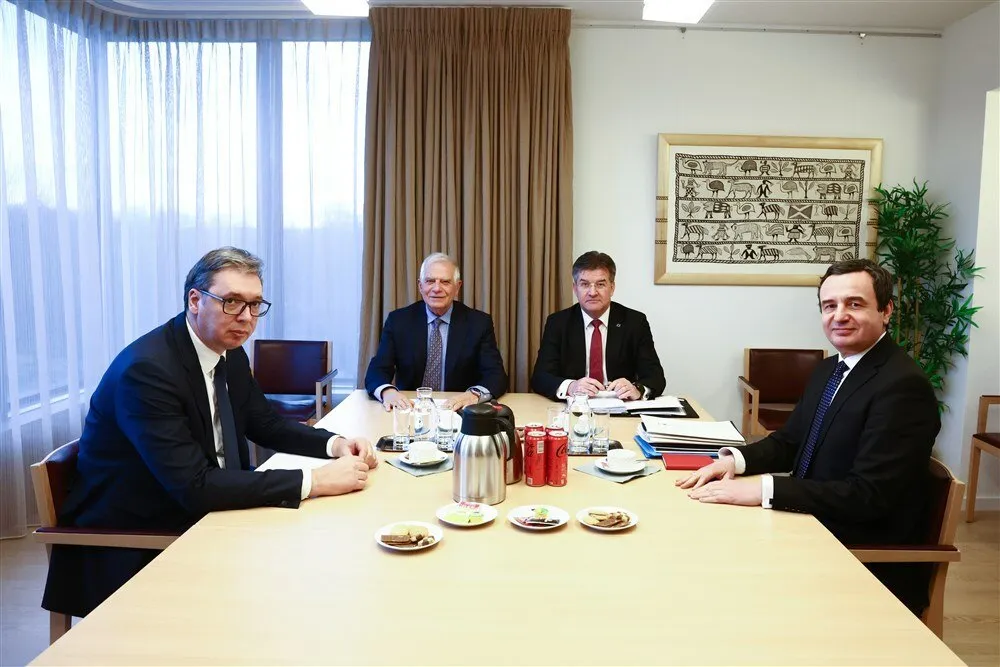 Са састанка