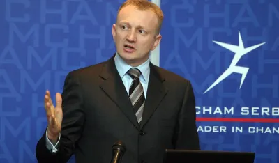 Mesto: Beograd<br>Datum: 26.11.2007<br>Dogadjaj: DRUTVO - POLITIKA - mesečni poslovni ručak Američke privredne komore u hotelu Hajat<br>Licnosti: Dragan Đilas<br>