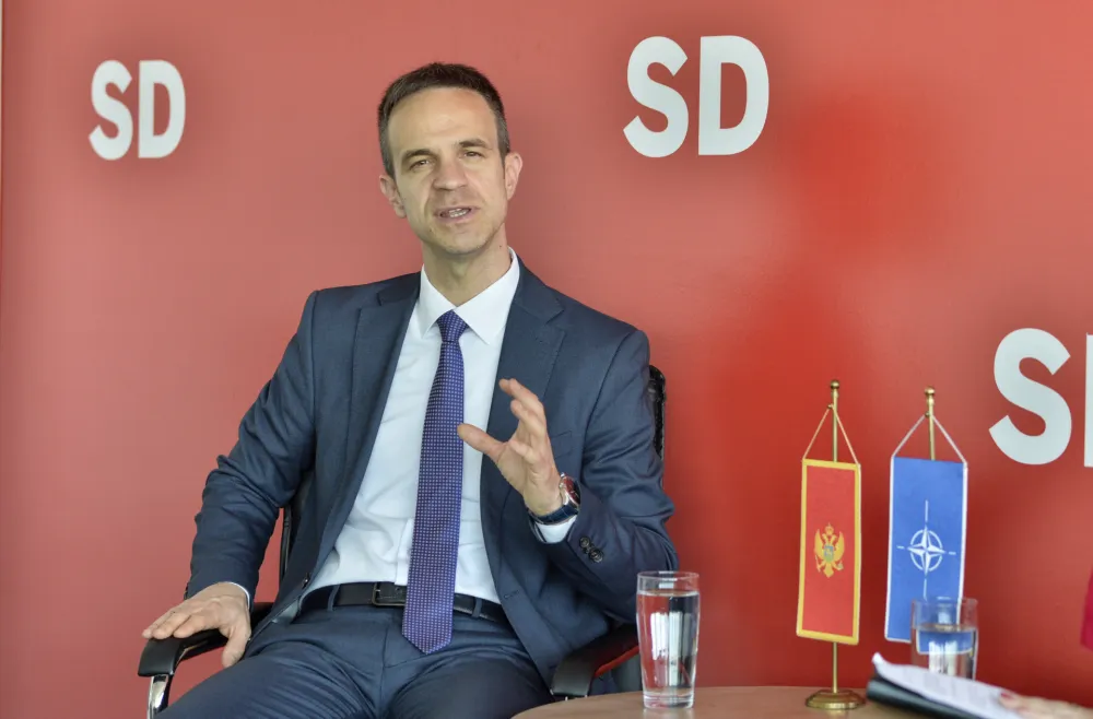 Intervju sa Borisom Mugosom, Boris Mugosa, poslanik SD Boris Mugosa