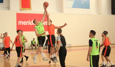 Krenula studentska ko&scaron;arka