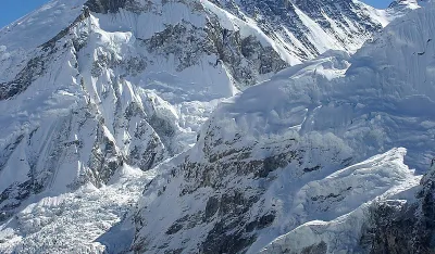 Moneverest, vrh