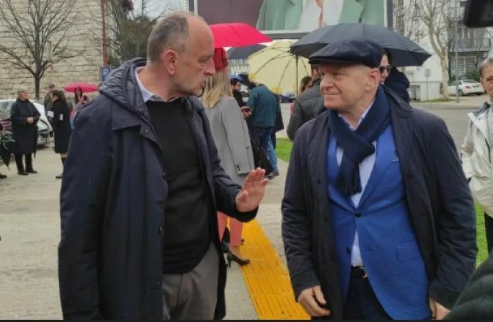 (FOTO/VIDEO) Protest zaposlenih u pravosuđu: "Ono čemu smo svjedočili u petak je poslednji poziv nadležnima"