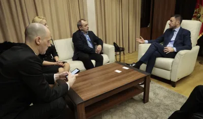 Aleksandar Bogdanović na sastanku