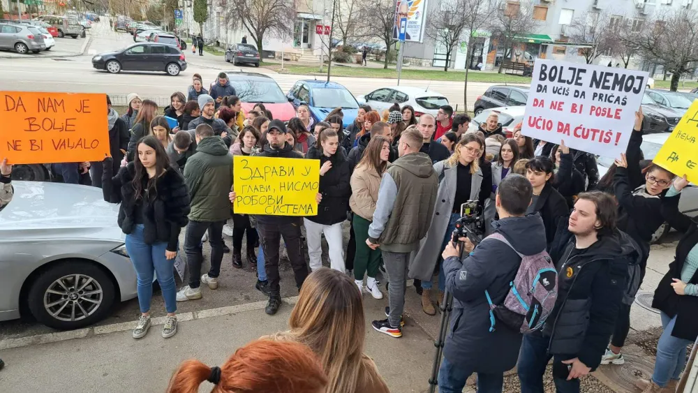 Protesti nik&scaron;ićkih studenata