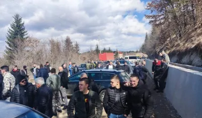 Мјештани рожајскиј села зауставили саобраћај на дионици Рожаје - Шпиљани