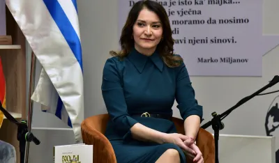 Svaka pјesma posveta ženi Crne Gore