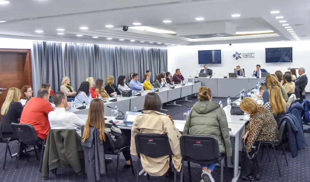 privredna komora i udruženje pravnika