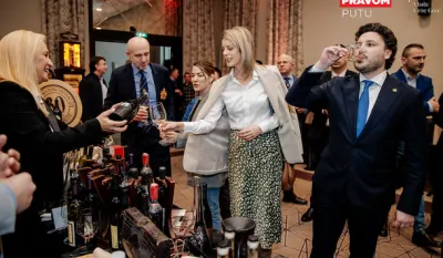 Abazović i Novaković Đurović posjetili salon MonteVino: Događaj od značaja