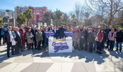 Aleksa Bečić na skupu sa Baranima i Barankama