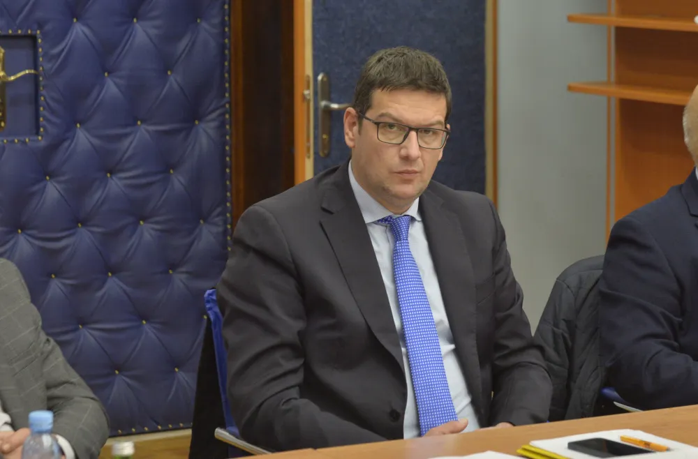 Odbor za ljudska prava, Ivan Medojevic, direktor agencije za zastitu podataka i slobodan pristup informacijama