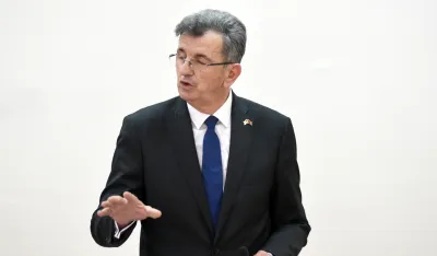 Camaј čeka da Nimanbegu podnese ostavku